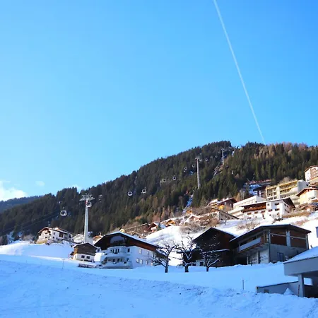 Jaeger-4 By Interhome קאפל