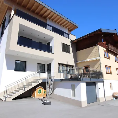 Jaeger-4 By Interhome *